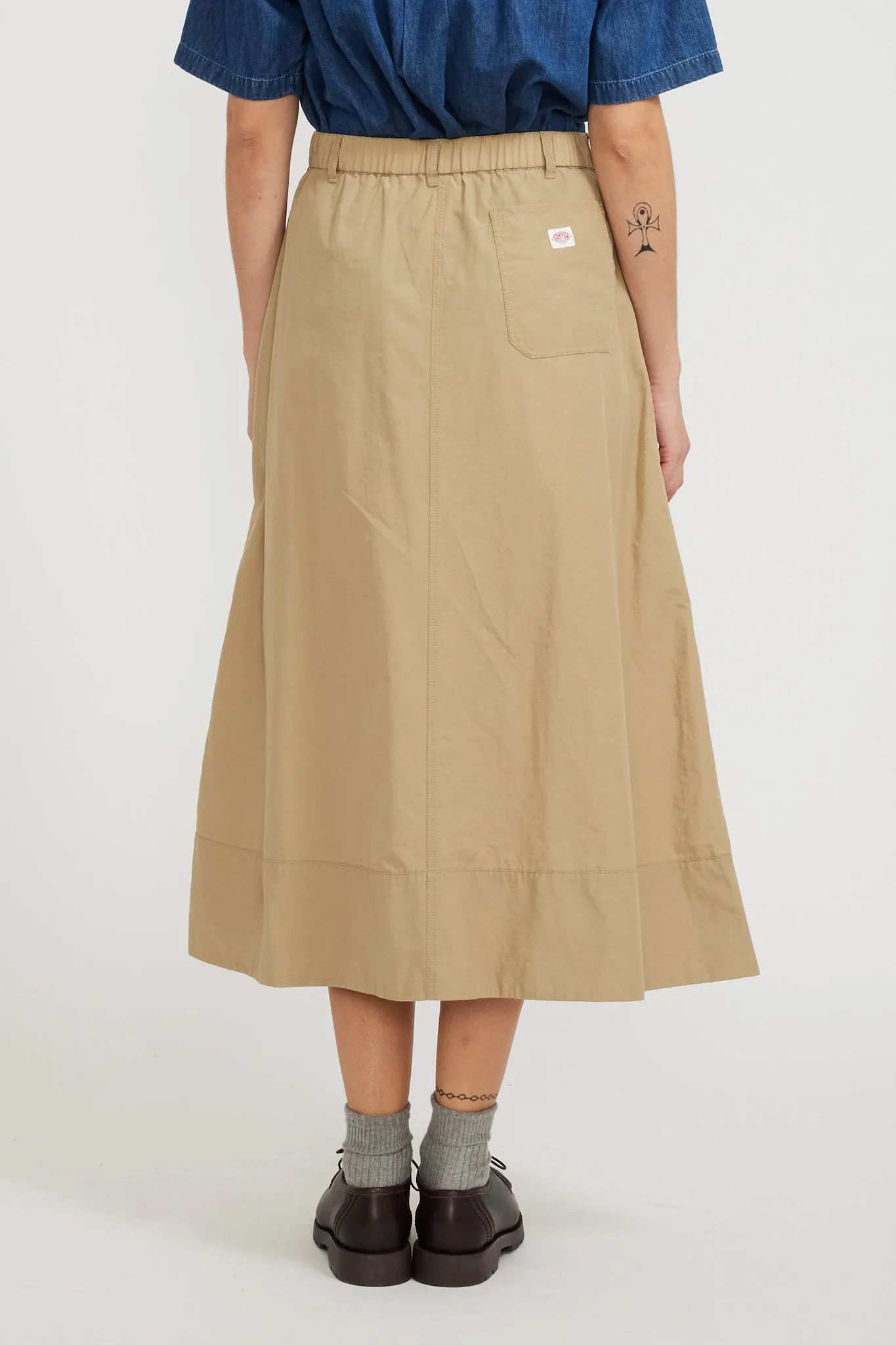 2 Tuck Skirt Beige