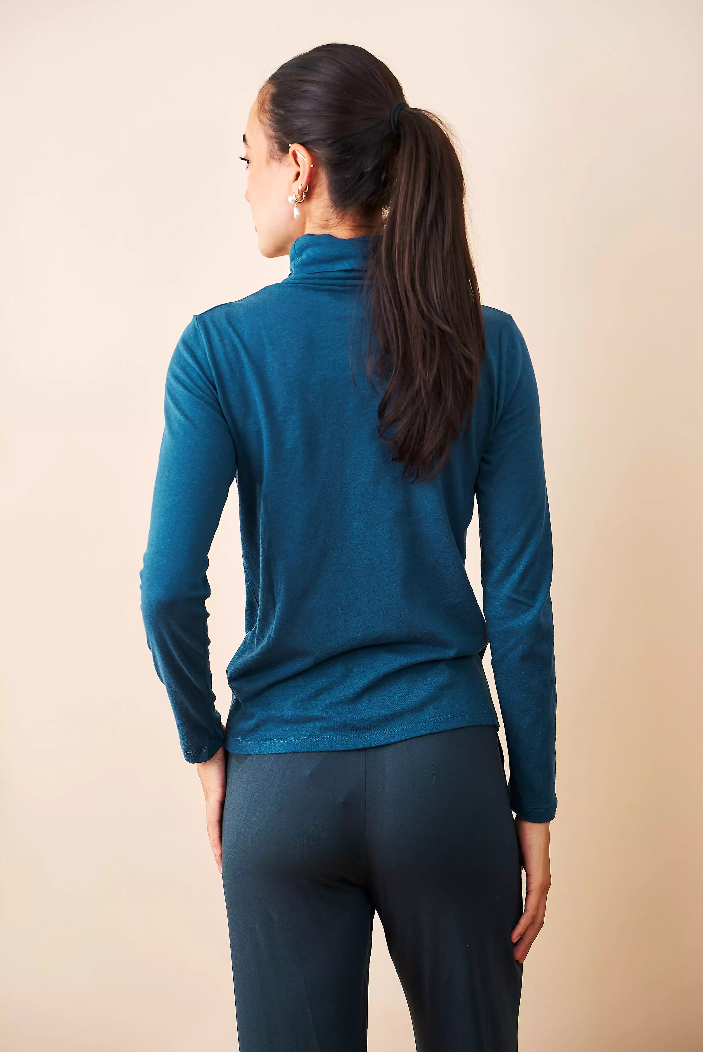 Majestic Cotton/Cashmere Long Sleeve Turtleneck in Haute Mer/High Sea