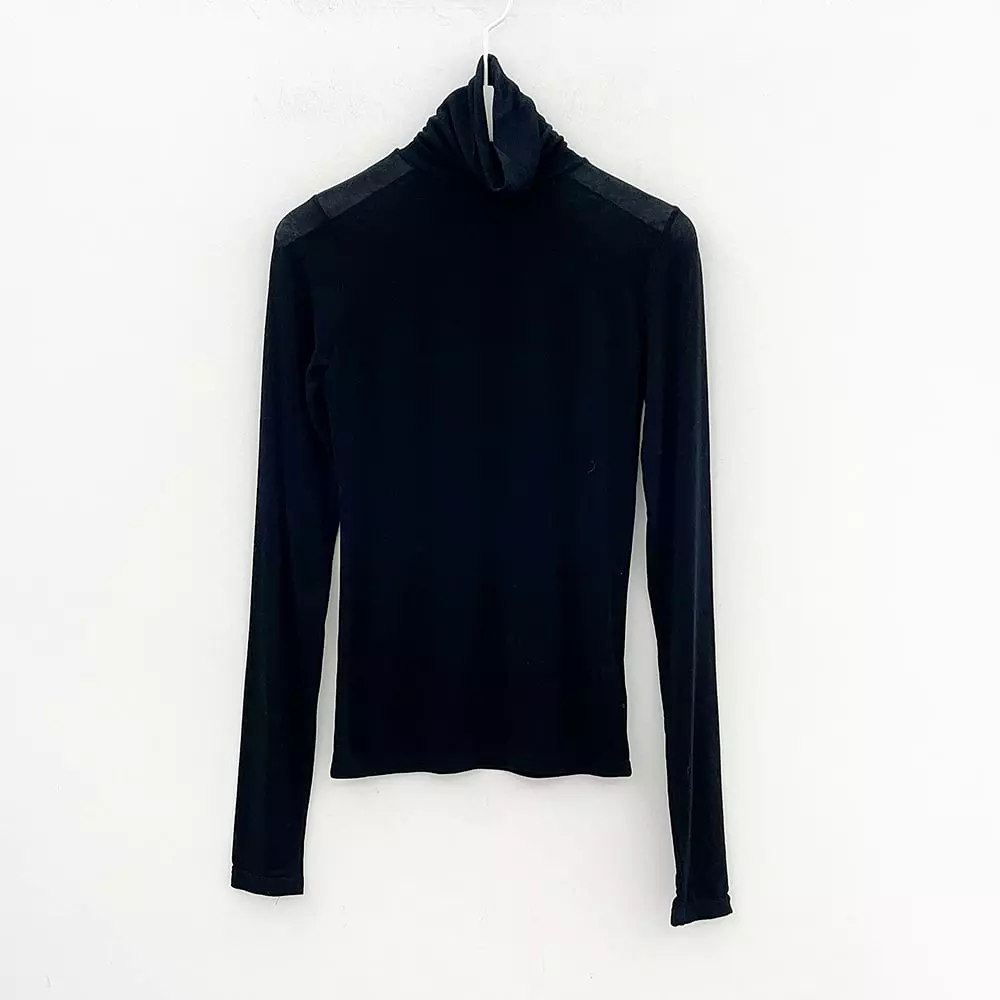 Turtleneck Top J4