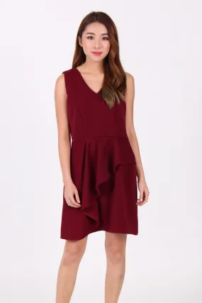 V-Neck Sleeveless Ruffles Shift Dress in Maroon